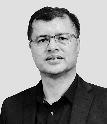 Dr Harish Tripathi